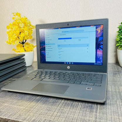 Hp Chromebook 11 G8 | ‎Intel HD Graphics 400 | 4GB Ram | 32GB Storage | 11.6 inch Display | Intel Celeron N4020 | Windows 10 | Chromebook